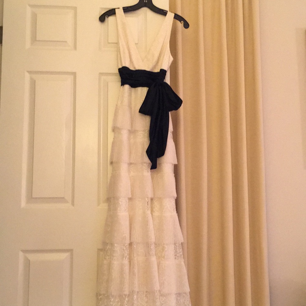 Gorgeous BCBGMaxAzria gown